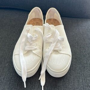 White lucky brand size 8 sneakers. Worn once!
